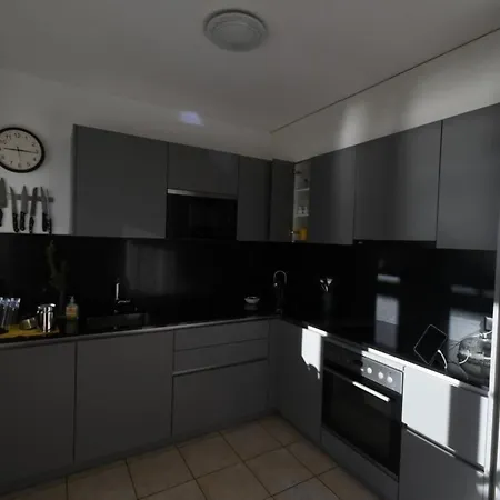 Apartment Casa Leula *